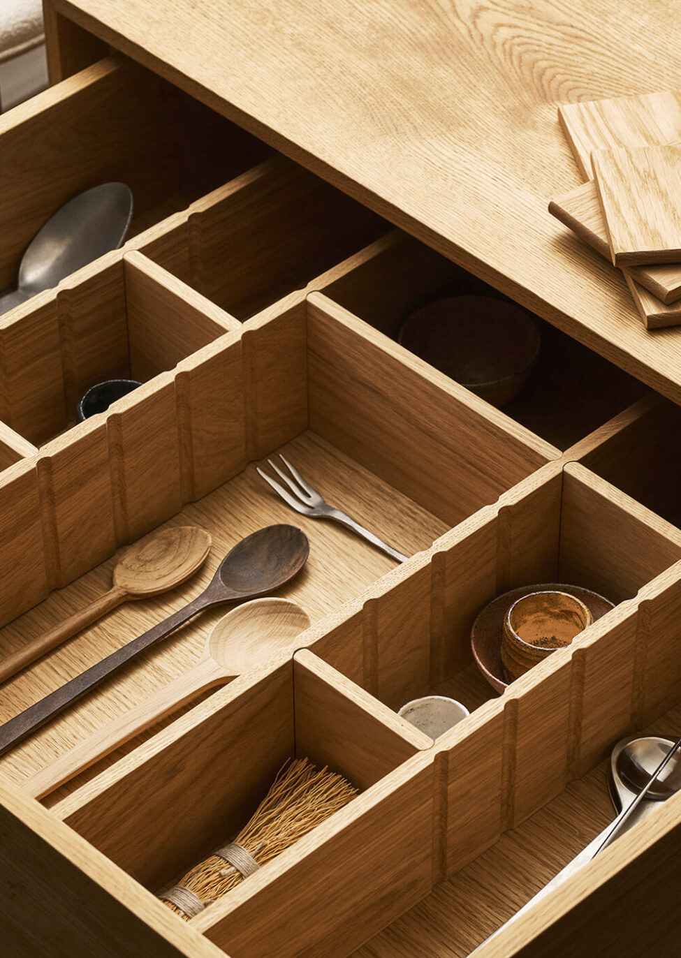 Garde-Hvalsoe-skuffeindretning-Esplanaden-Photo-Michael-Rygaard-Square-WEB-1-aspect-ratio-975-1372