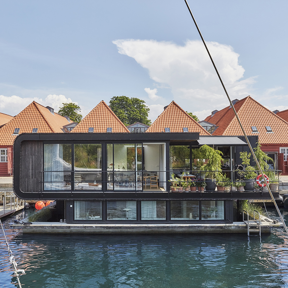 GH-MS-Garde-Private-House-of-Soren-Hvalsoe-Garde-44-WEB-Square