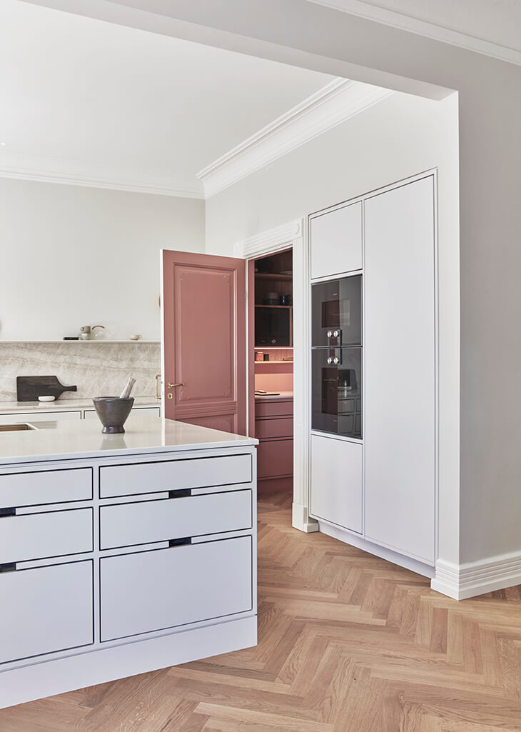 Garde-Hvalsoe-Aarhus-The-Hoelgaard-Kitchen-Handpainted-WEB-17 (1)