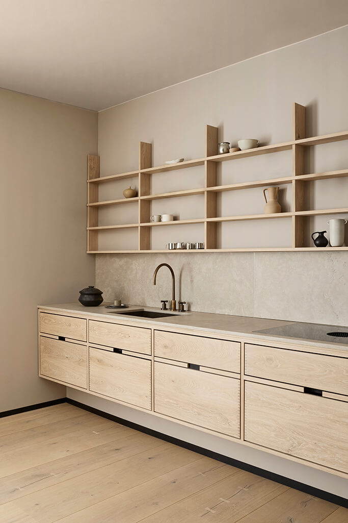 Garde-Hvalsoe-Kitchen-model-Hoelgaard-Oak-wood-Photo-Maja-Karen-Hansen-7-WEB (1)