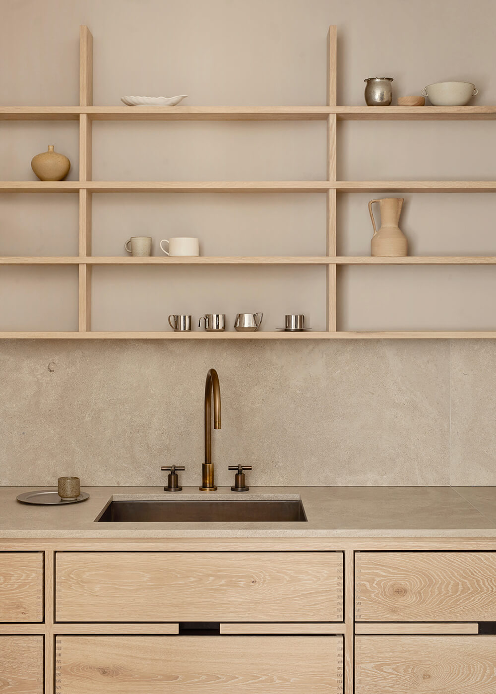 Garde-Hvalsoe-Kitchen-model-Hoelgaard-Oak-wood-Photo-Maja-Karen-Hansen-8-WEB (1)