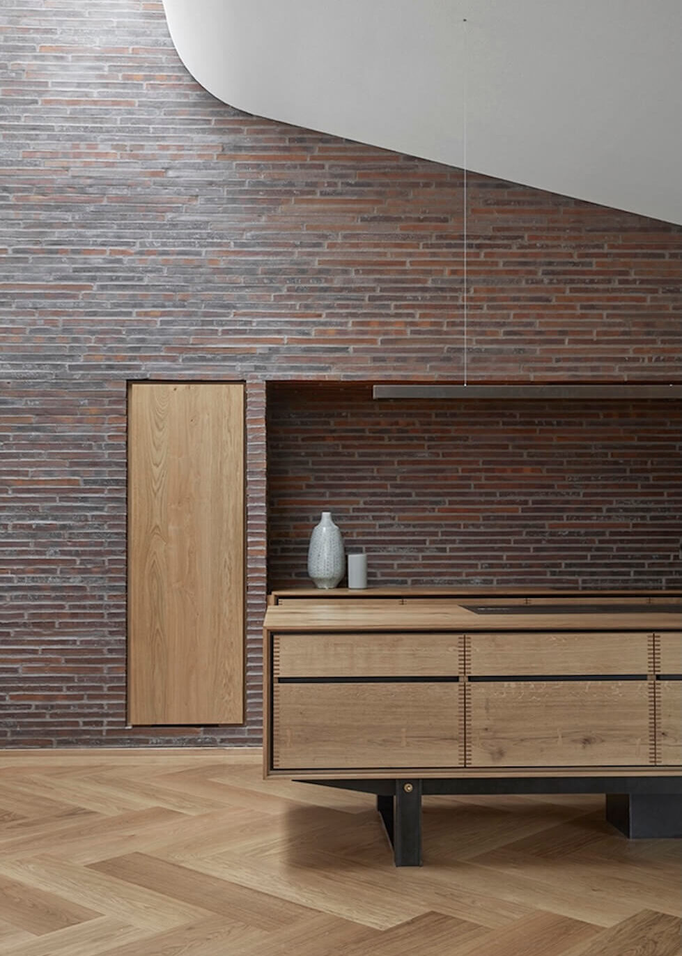 Garde-Hvalsoe-Model-Dinesen-HeartOak-CF-Moeller-Architects-Villa-WEB-3-2-aspect-ratio-979-1372