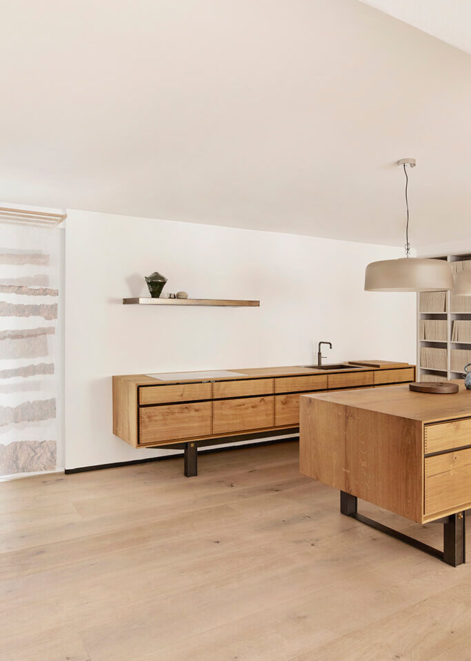 Garde-Hvalsoe-Showroom-Bunn-Studio-Photo-Maja-Karen-Hansen-19-WEB-1-aspect-ratio-695-975