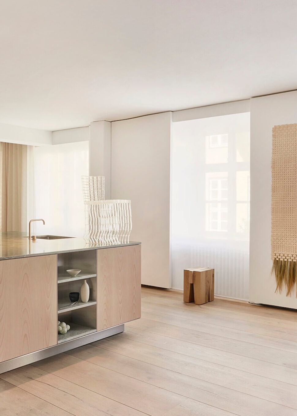 Garde-Hvalsoe-Showroom-Bunn-Studio-Photo-Maja-Karen-Hansen-7-WEB-1-aspect-ratio-970-1358