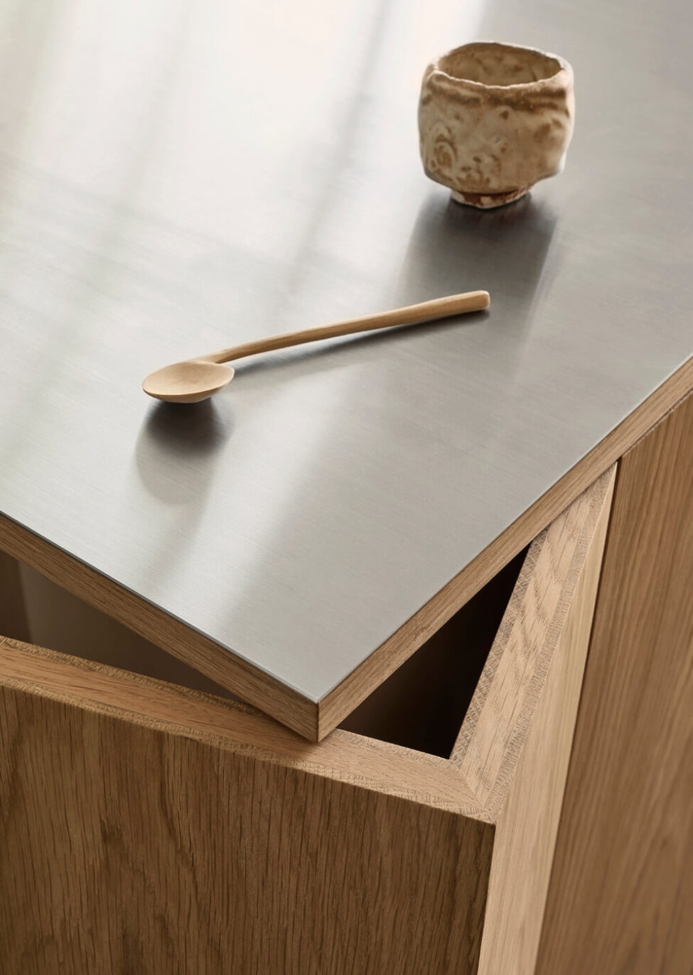 Layer-kitchen-Mejlborg-oak-Photo-Maja-Karen-15-WEB-1-aspect-ratio-975-1372