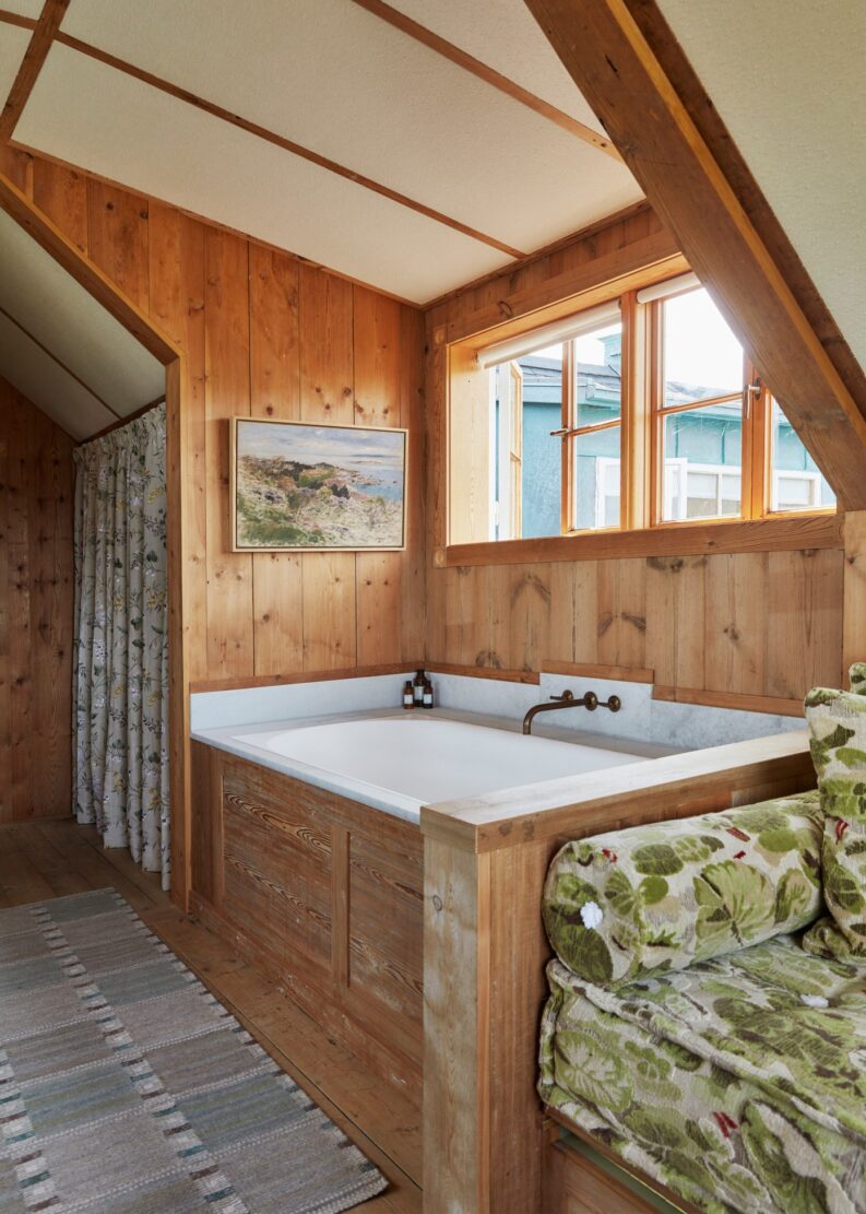 GH-H2701-–-Wallmark-Hoelgaard-kitchen-Oak-Photo-Birgitta-Wolfgang-11-aspect-ratio-793-1111