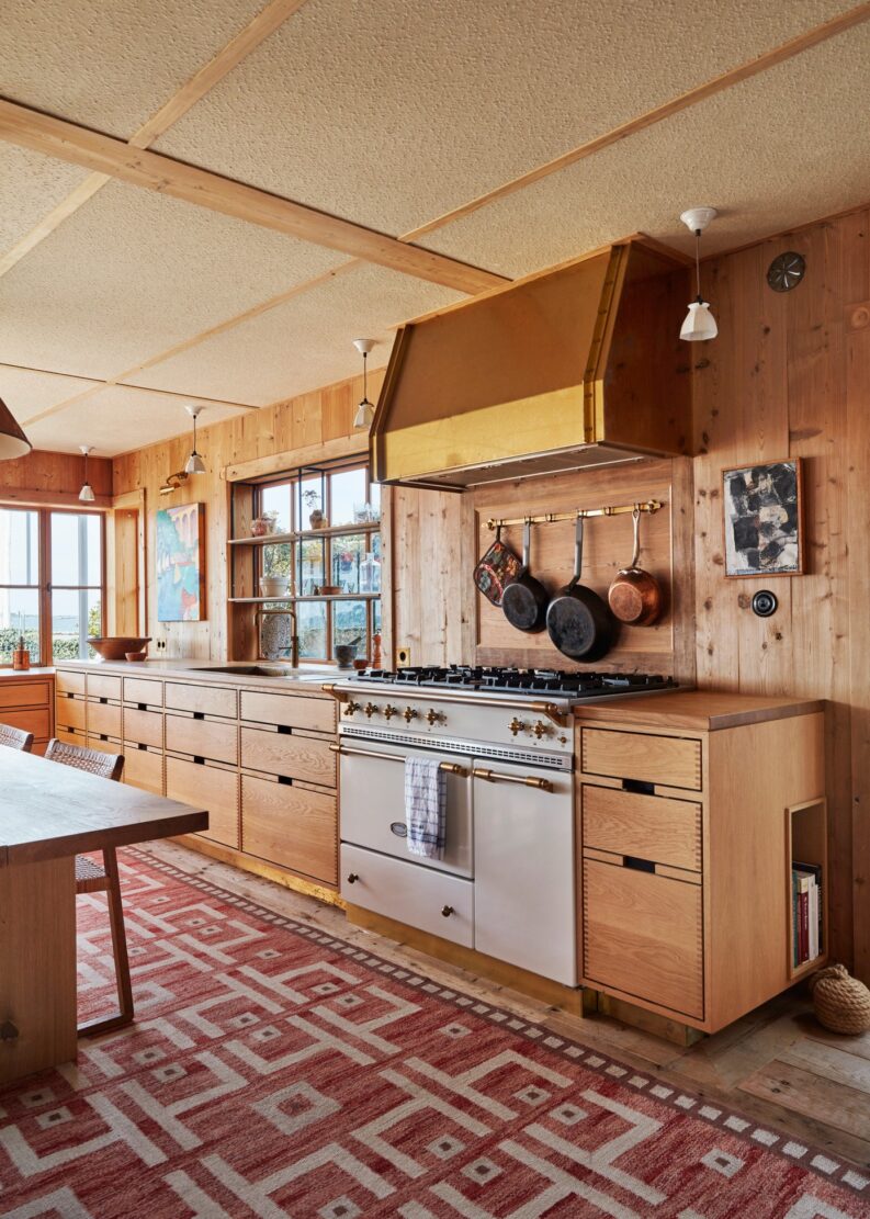 GH-H2701-–-Wallmark-Hoelgaard-kitchen-Oak-Photo-Birgitta-Wolfgang-16-aspect-ratio-793-1111