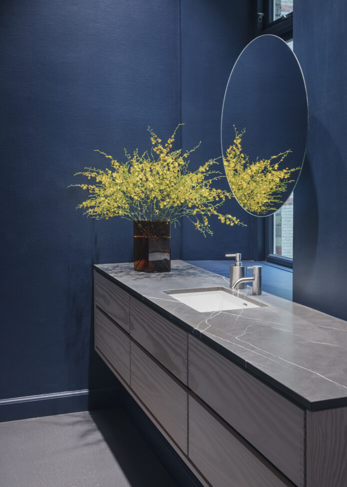 Dinesen_Showroom_42-aspect-ratio-695-975